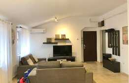 Apartament cu 3 camere, 90 mp, zona UMF