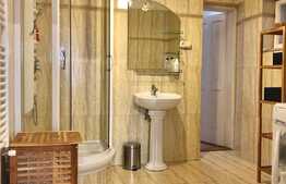 Apartament cu 3 camere, 90 mp, zona UMF