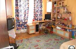 5 cam cu scara interioara in zona de case din Gheorgheni!