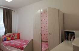 Apartament cu 3 camere, 63mp, balcon, zona Terra