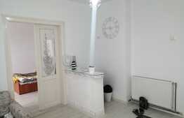 Casa cuplata cu teren de 60 mp, zona Gara CFR