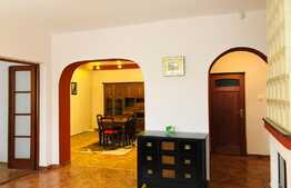 Casa individuala cu 4 camere, teren 410 mp, zona Farmec