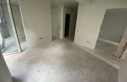 Apartament cu 3 camere, 72 mp, gradina 43 mp, parcare supraterana, zona strazii Cetatii