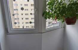 Apartament de 3 camere, 63 mp, decomandat, etaj intermediar, zona strazii Bucuresti