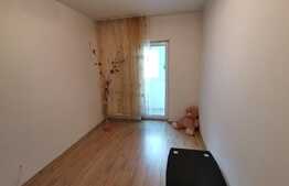 Apartament de 3 camere, 63 mp, decomandat, etaj intermediar, zona strazii Bucuresti