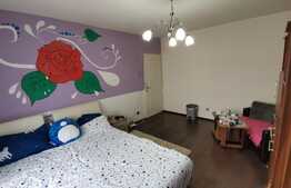 Apartament de 3 camere, 63 mp, decomandat, etaj intermediar, zona strazii Bucuresti