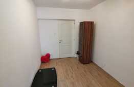 Apartament de 3 camere, 63 mp, decomandat, etaj intermediar, zona strazii Bucuresti