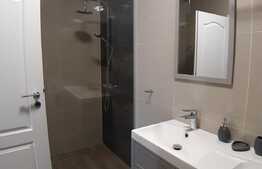 Apartament SUPERB la prima inchiriere, cu 3 camere, 74 mp, terasa 76 mp, zona BMW