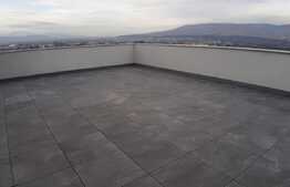 Apartament SUPERB la prima inchiriere, cu 3 camere, 74 mp, terasa 76 mp, zona BMW