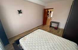 Apartament cu 3 camere, 74 mp, parcare, zona strazii Florilor