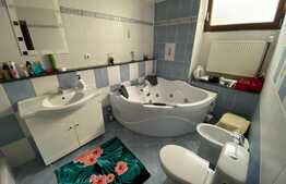 Proprietate cu stil clasic in Piata Sfatului!