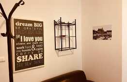 Apartament de 2 camere, 100 mp, lux,  in Centrul Vechi
