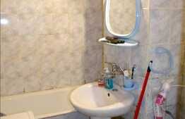 De vanzare apartament cu 2 camere, 56 mp utili