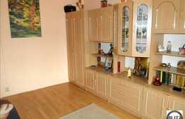 De vanzare apartament cu 2 camere, 56 mp utili