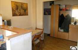 De vanzare apartament cu 2 camere, 56 mp utili