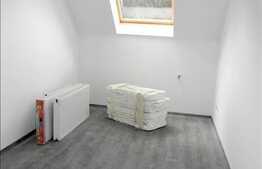 Vanzare apartament la mansarda cu scara interioara, 95 mp utili