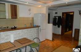 Vanzare apartament la mansarda cu scara interioara, 95 mp utili