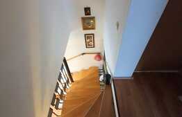 Duplex de vanzare, 98 mp, 201 mp teren, front 12.5 ml, zona Florilor