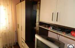 Apartament de vanzare, 3 camere, deomandat,boxa la subsol, zona Intre Lacuri!