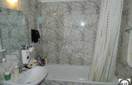 Apartament de vanzare, 3 camere, deomandat,boxa la subsol, zona Intre Lacuri!