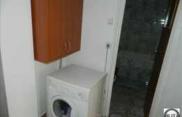 Apartament de vanzare, 3 camere, deomandat,boxa la subsol, zona Intre Lacuri!