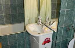 Vanzare apartament cu 4 camere, 91 mp, decomandat,  garaj