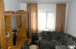 Vanzare apartament cu 4 camere, 91 mp, decomandat,  garaj