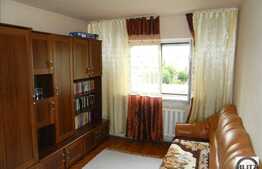 Vanzare apartament cu 4 camere, 91 mp, decomandat,  garaj