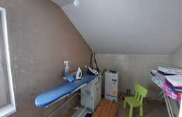 Casa de vanzare, 220 mp, teren de 850 mp, Sanpetru