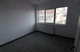 Apartament 2 camere, etaj intermediar, zona PETROM 