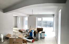 Vila deosebita intr-un ansamblu modern, Sanpetru