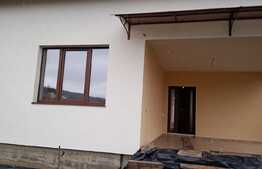 Oportunitate! Casa 130 mp utili, 450 teren, utilitati, CF!