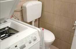 1 camera de inchiriat, 18 mp utili, zona Piata Unirii, la prima inchiriere