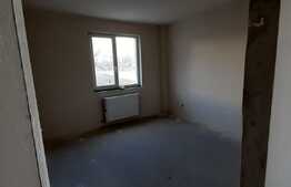 Apartament 3 camere, balcon, semifinisat! Zona strazii Teilor!