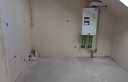 Apartament 3 camere, CF, Parcare,  semifinisat, posibilitate Balcon! Zona strazii Teilor!