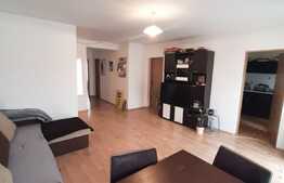 3 camere, etaj intermediar, parcare, zona Teilor