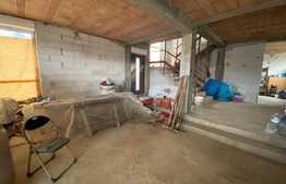 Casa pretabila pentru azil sau sediu firma, 450 mp