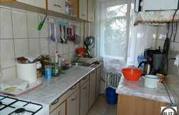 Apartament de vanzare, 3 camere, etaj intermediar, zona Minerva!