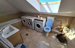 Oportunitate! 3 dormitoare , 62mp, parcare! Zona strazii Florilor!