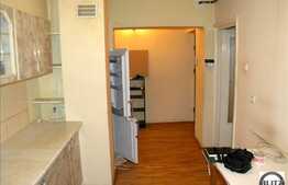 Apartament 3 camere decomandat, 65 mp, zona Big. Boxa inclusa!