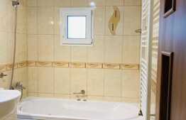 2 camere decomandate, parcare, 60 mp, zona strazii Lunii, Zorilor