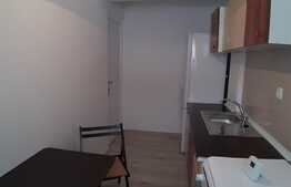 Apartament cu 3 camere, loc de parcare, zona VIVO!