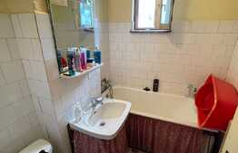 Apartament cu 3 camere, zona Bucium