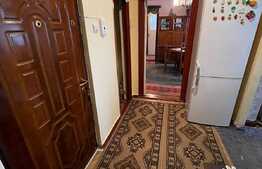 Apartament cu 3 camere, zona Bucium