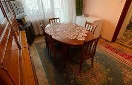 Apartament cu 3 camere, zona Bucium