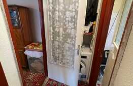 Apartament cu 3 camere, zona Bucium