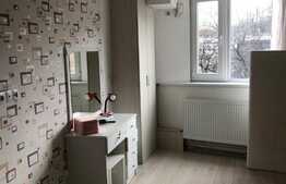 Apartament cu 4 camere, 100 mp, zona UMF