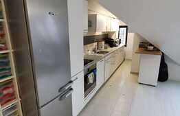 Apartament 4 camere, 2 bai, 83mp + 30mp spatiu de depozitare, parcare, zona Florilor