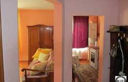 SUPEROFERTA! 2 camere,  curte interioara, zona strazii Urusagului