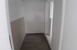 4 camere, 78 mp, curte, 80 mp, zona VIVO